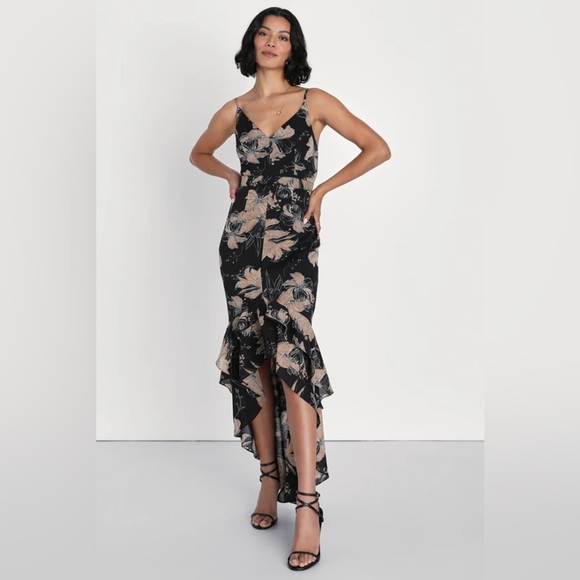 Lulu’s Darling Daylily Floral Dress - Picture 1 of 4